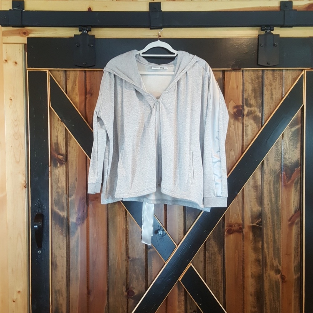 Zip up Sweat shirt